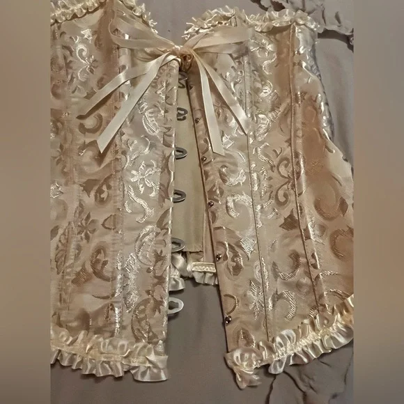 Source Unknown/Women’s NWOT Gold and Cream Lace-Up Corset Size S - Picture 4 of 8